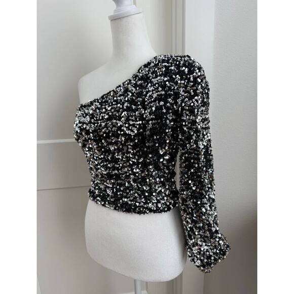 miami Tops - Mi Ami One Shoulder Long sleeve Sequin Blouse Silver Metallic Small Holiday NYE